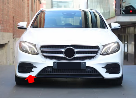 Listwy dekoracyjne przedniego zderzaka Mercedes W213 C238 A238 2016-2020