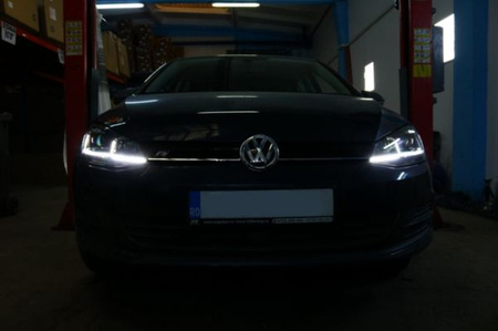 LAMPY PRZEDNIE VW GOLF 7 12-17 LOOK XENON CHROME