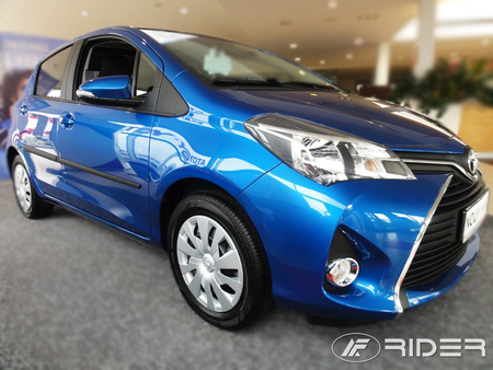 Toyota Yaris III FL listwy boczne
