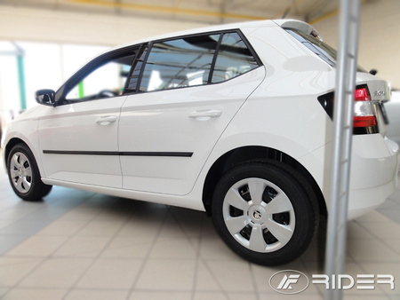 Skoda Fabia III HB listwy boczne