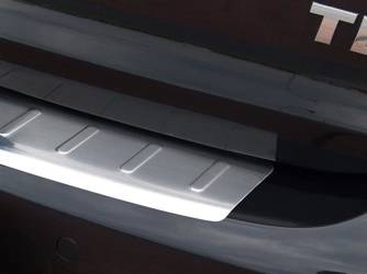 Nakładka na zderzak tylny do Volkswagen Golf 6 (Stal)