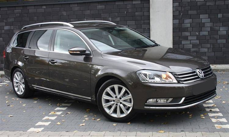 Volkswagen Passat B7 Kombi Nakładka (listwa) ochronna na zderzak tylny