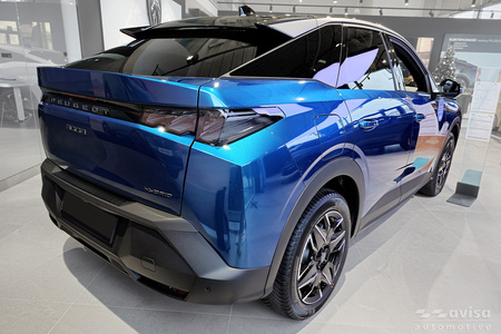 Nakładka na zderzak tylny Peugeot 3008 3