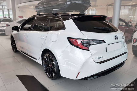 Nakładka na zderzak tylny do Toyota Corolla 12 Touring Sports