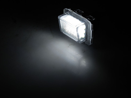 Lampki LED Mercedes W204 W205 W212 W221 W222 C117