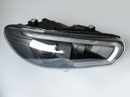 Lampy przednie do VW Scirocco 08-04.14 black xenon