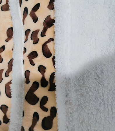 BLUZOKOC LAMPART PONCZO BLUZA Z KAPTUREM KIESZEŃ POLAR OVERSIZE W CĘTKI 100% POLIESTER DLA MŁODZIEŻY DOROSŁYCH