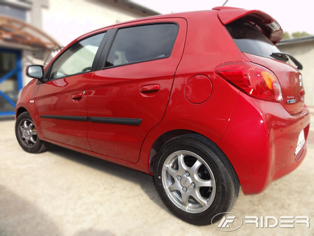 Mitsubishi Mirage listwy boczne