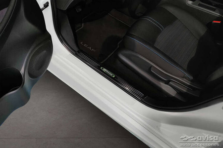 Nakładki na progi do Nissan Leaf 2