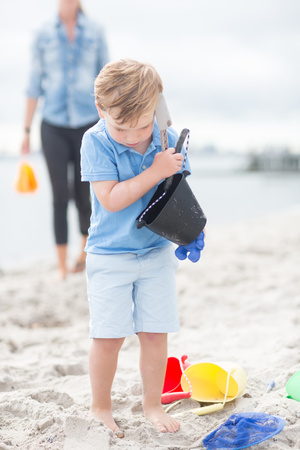 Składane wiaderko do wody i piasku Scrunch Bucket - Purpurowy