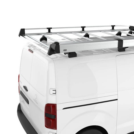 Zestaw adapterów do motażu boksu do rur CRUZ Pipe Carrier obok platformy dachowej CRUZ Alu 
