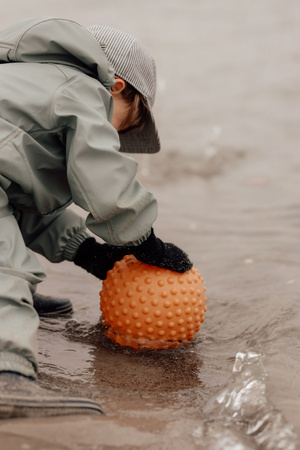 Duża piłka sensoryczna Find that Hippo 20 cm - Pomarańczowa