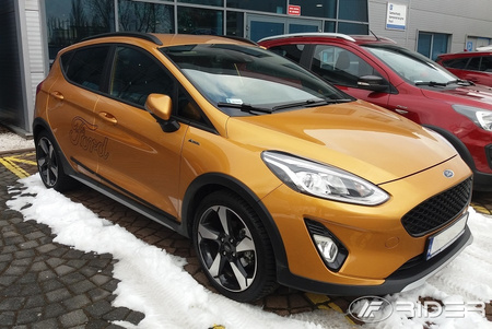 Ford Fiesta 2017- listwy boczne