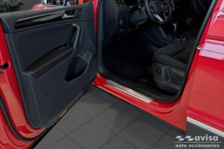 Nakładki progowe do Volkswagen Tiguan 2