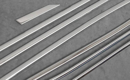 Listwy pod szyby boczne Peugeot 3008 2016+