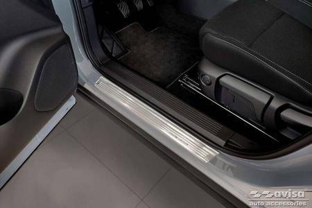 Nakładki progowe do Nissan Qashqai 3 (Stal)