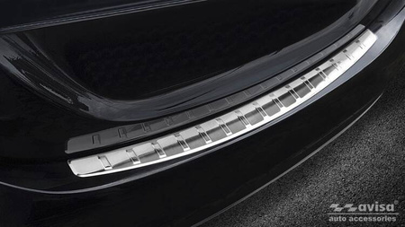 Nakładka na zderzak tylny do Mercedes W205 klasa C Sedan