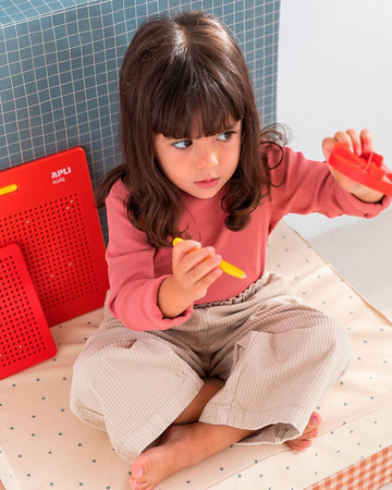 Duża magnetyczna tablica Apli Kids