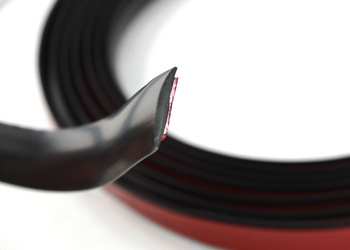 Listwa ozdobna z taśmą samoprzylepną czarny mat ABS 14mm x 5M