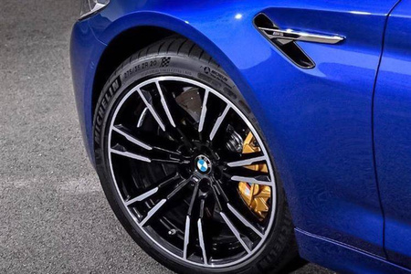 BŁOTNIKI BMW  G30 G31 2017- LOOK M5