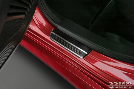 Nakładki progowe do Suzuki Swift 7