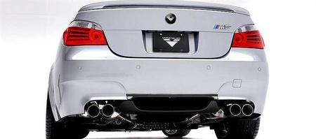 ZDERZAK TYLNY BMW E60 03-07 LOOK M5 Z PDC 24MM