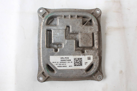 Chevrolet Camaro SS 2016+ moduł LED OE 22907456