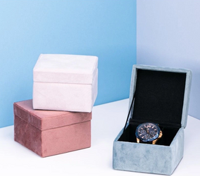 ORGANIZER NA BIŻUTERIĘ BASA ZEGARKI DROBIAZGI PUDEŁKO SZKATUŁKA OBICIE WELUR