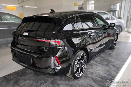 Nakładka na zderzak tylny Opel Astra 6 L Hatchback (Czarna)