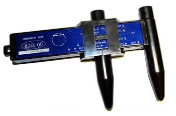 Suwmiarka Przyrząd do mierzenia rozstawu śrub w feldze