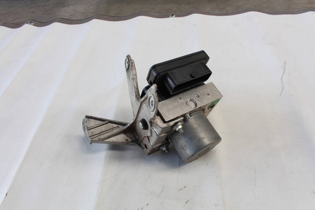 Pompa ABS z modułem OE 23414639 Chevrolet Camaro SS 2016+