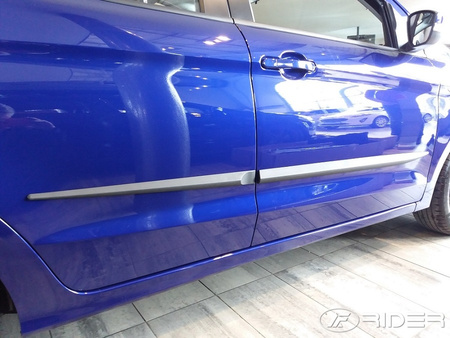 Ford Ka+ listwy boczne