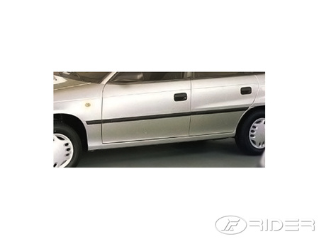 Opel Astra I listwy boczne
