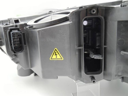 Lampa lewa reflektor xenon TYC do Audi Q7 15-19
