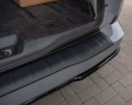 Listwa tylnego zderzaka Ford Transit Custom V710 VAN II 2023-
