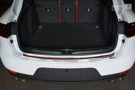 nakładka na zderzak tylny do PORSCHE MACAN Carbon+Stal