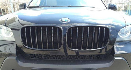 GRILL (NERKI) BMW E70 E71 X5/X6 07-14 CZARNY POŁYS