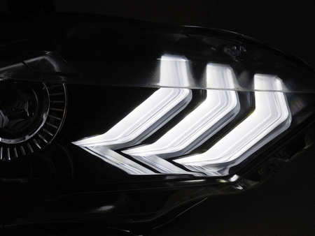 Lampy przednie do Ford Mustang 18-21 RGB DRL black