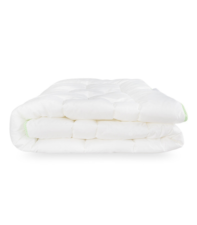 KOŁDRA BAMBOO 140X200 IMPERIAL BAMBUS POLIESTR CAŁOROCZNA ANTYALERGICZNA PUSZYSTA MIĘKKA WŁÓKNO BAMBUSOWE DO SPANIA