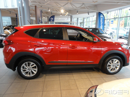 Hyundai Tucson listwy boczne