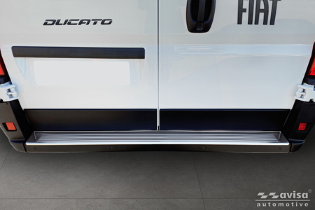 Nakładka listwa ochronna na zderzak tylny Fiat Ducato 3 (Stal)