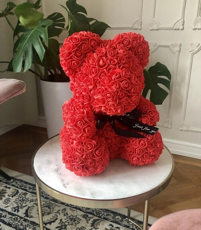 MIŚ Z RÓŻ 40 CM ROSE BEAR Z PŁATKÓW RÓŻ KOKARDA PUDEŁKO NA PREZENT
