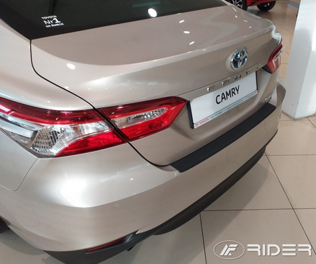 Toyota Camry 2018 - nakładka zderzaka