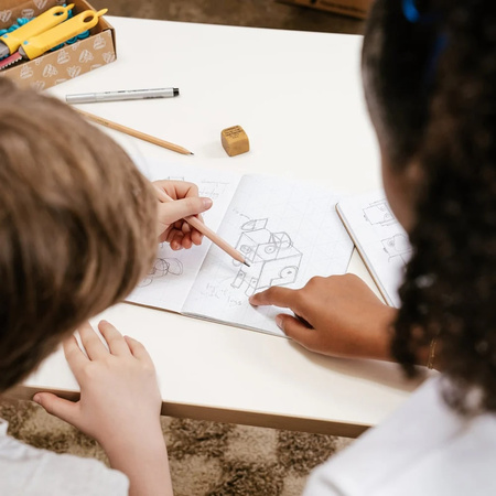 Zeszyt projektowy Makedo