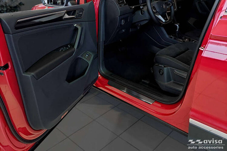 Nakładki progowe do Volkswagen Tiguan 2