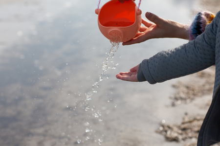 Silikonowe Wiaderko Konewka Scrunch - Granatowy