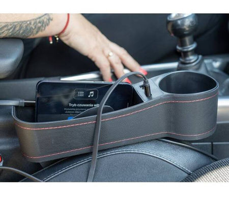 EPACC062 UCHWYT NA NAPOJE + 2 x USB STRONA PASAŻERA