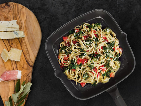 ZESTAW GARNKÓW ALUMINIOWYCH POWŁOKA NON-STICK 8 ELEMENTÓW INDUKCJA GAZ PIEKARNIK