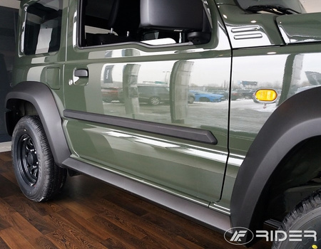 Suzuki Jimny listwy boczne - Produkt składa się tylko z 2 części