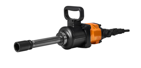 KLUCZ UDAROWY PNEUMATYCZNY 1"  5500Nm + WALIZKA + 2 nasadki KD5781